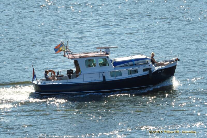 pleasureboat HENDRIKA