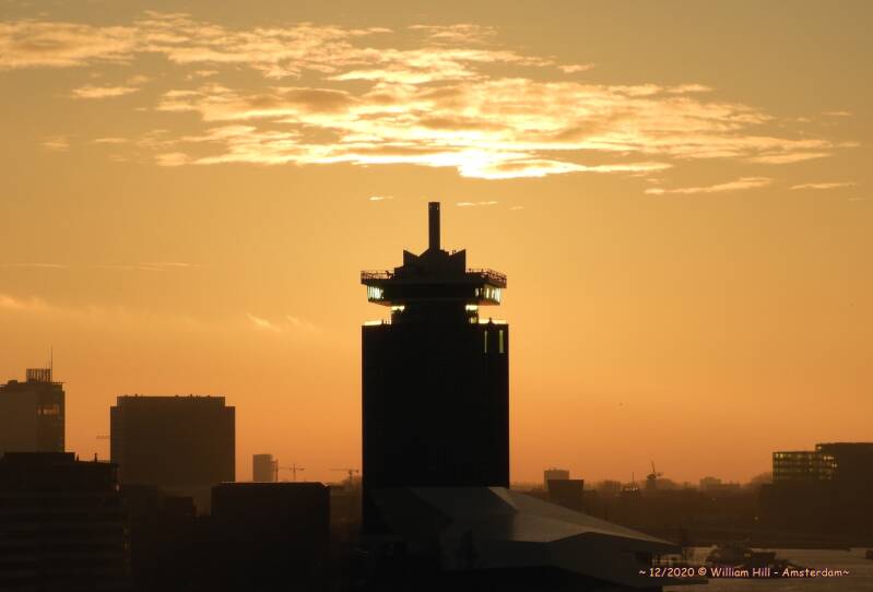 the sun is now behind the Adamtower
