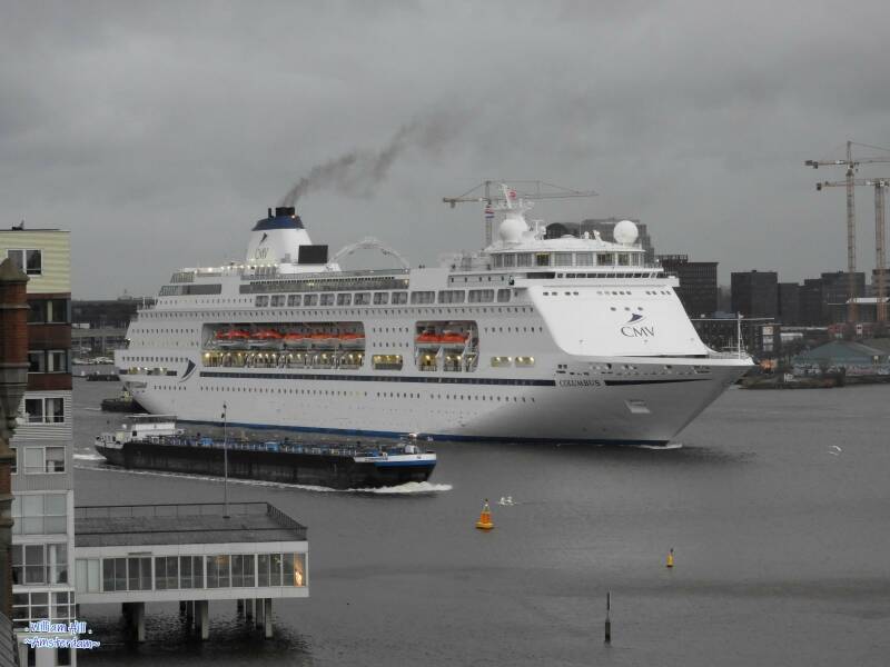 (22.12) passengership 'Columbus'