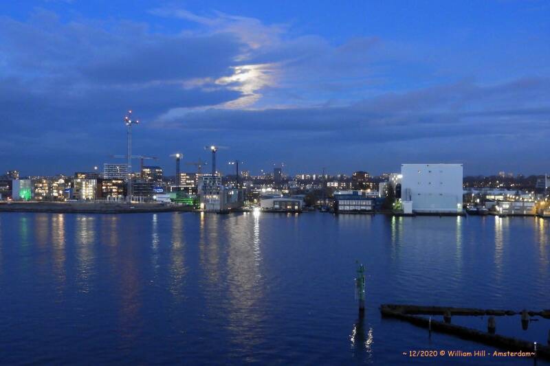 17:15, in the moonlight