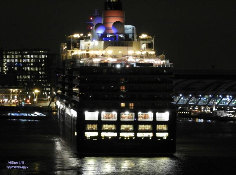 (31.12)  passengership Queen Elizabeth (294x32m)