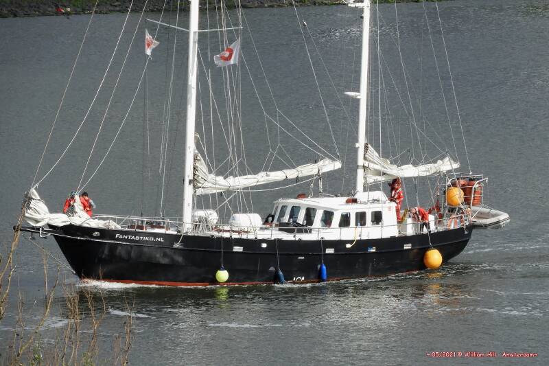 sailboat FANTASTIKO.NL