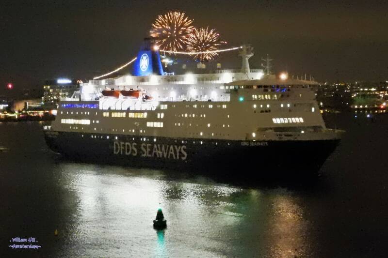 (31.12) 22:21  passengership DFDS King Seaways