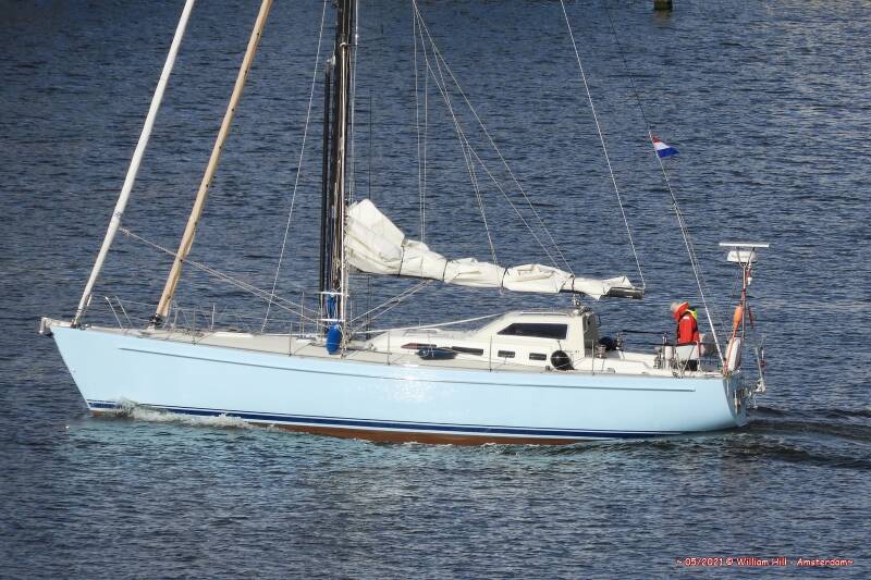 sailboat BLUE MOON