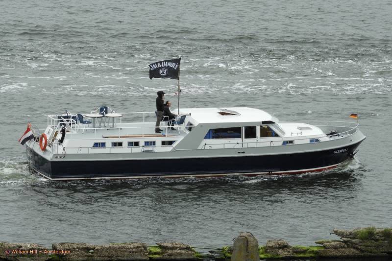 JACK DANIEL&#039;S lover on the OLYMPIA 1