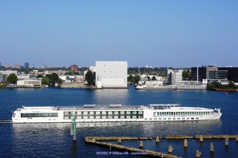 Swiss rivercruiser CRUCEBELLE