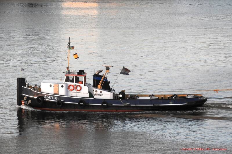 tug STATUM