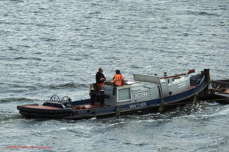 tug MAURITS