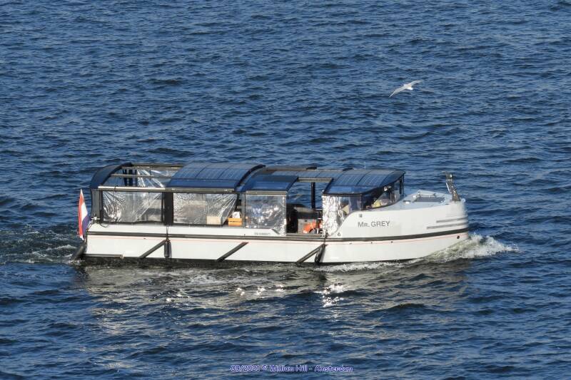 canalboat Mr. GREY