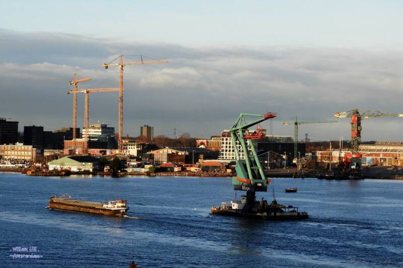 (03.01)  MAJA crane  'Enterprise'