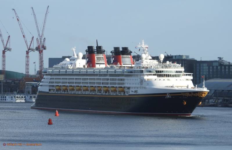 DISNEY MAGIC (294x32m)