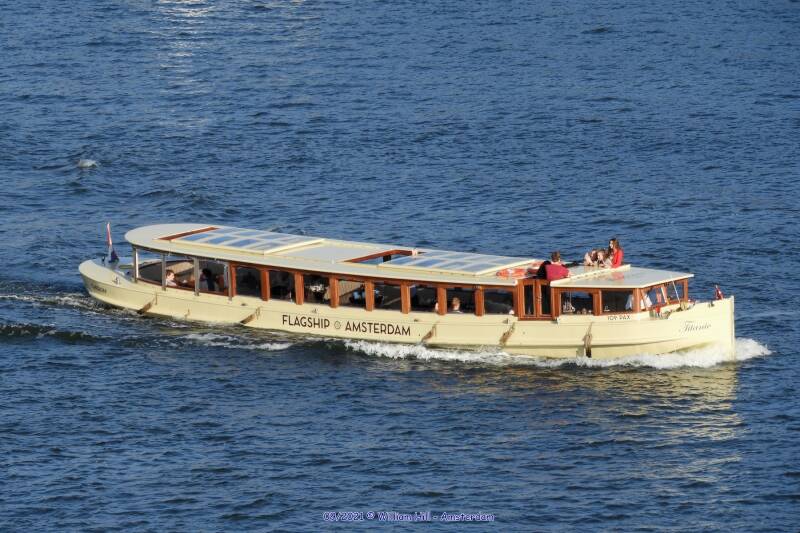 canalboat TITANIC