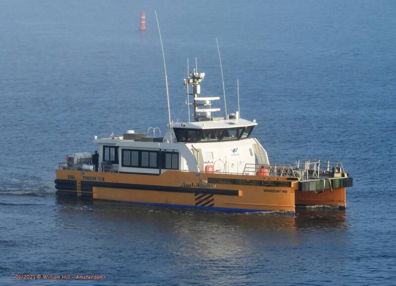 WINDCAT 40, out of the fog