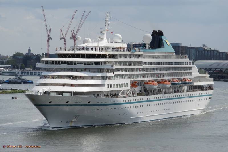 AMERA (ex-PRINSENDAM) (206x32m)