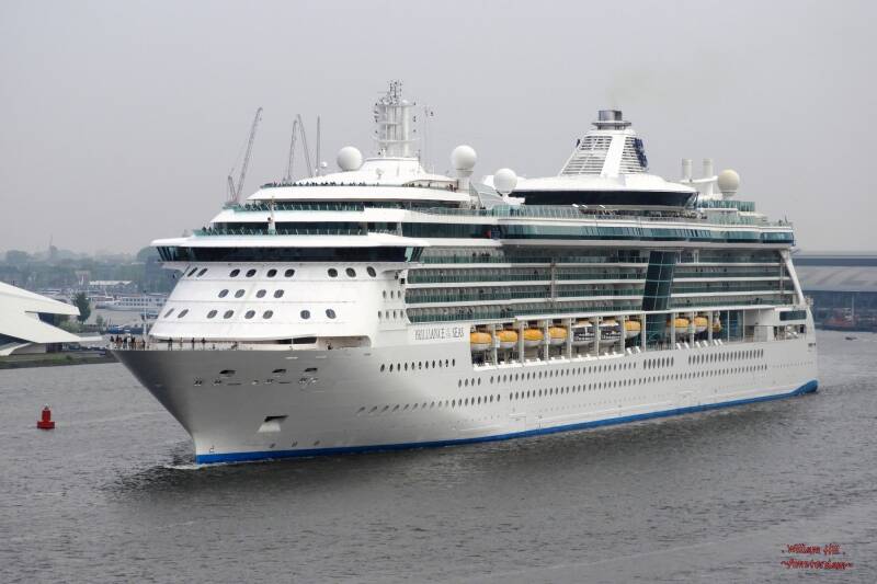 BRILLIANCE of the SEAS  going