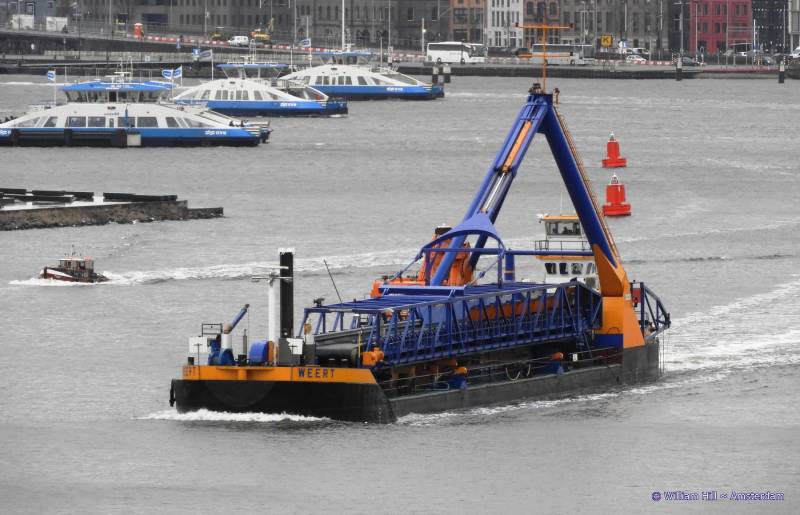 WEERT  ( + 4 ferries and TINY)