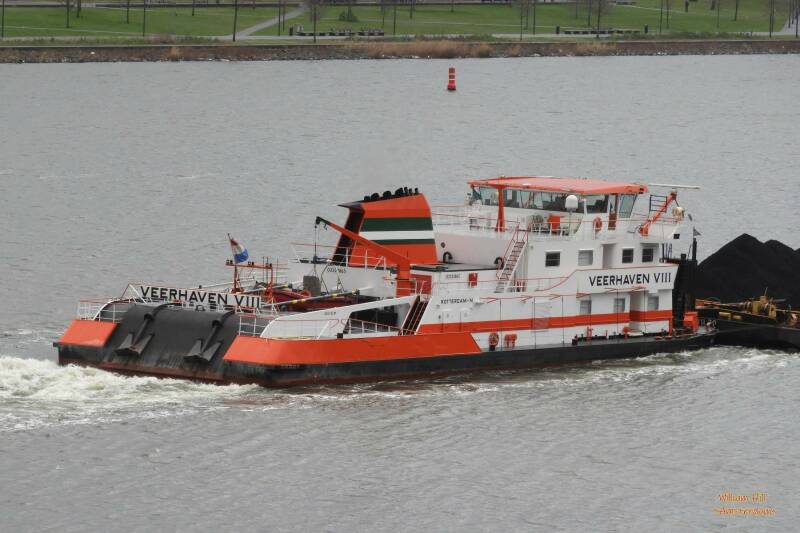 (11.01)  pusher 'Veerhaven VIII'