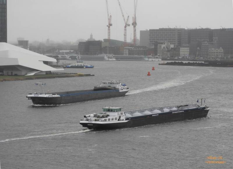 (11.01)  'Oriënt &amp; Novitas'