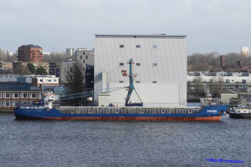 all closed and the ENDAEVOUR in rest