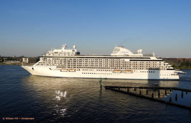 SEVEN SEAS EXPLORER (224x32m)