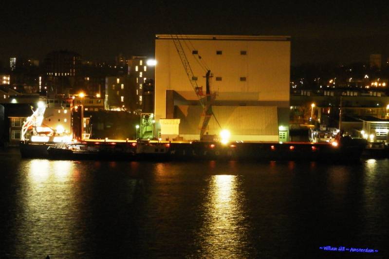 (05)  -  01:11.. unloading