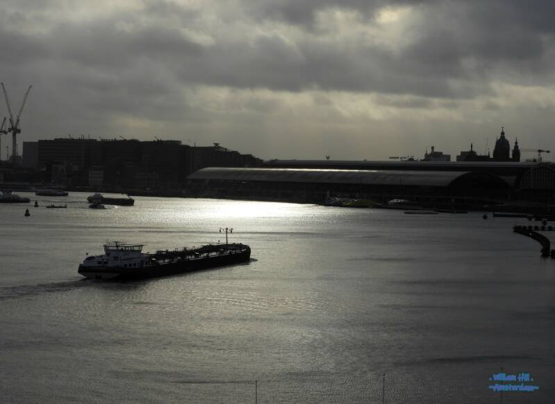 (15.01)  central station