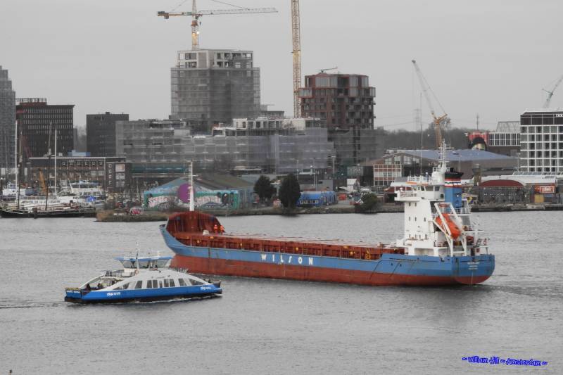 ferries have to wait