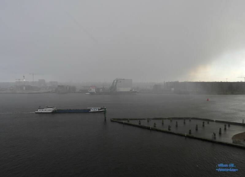 (17.01)   muhahaha at 15:59, a complete snowstorm