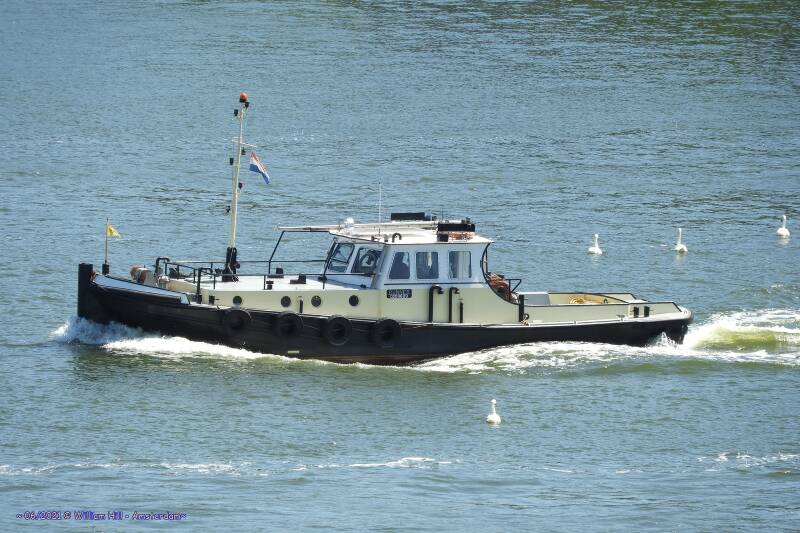 tug RUNNER