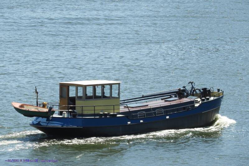 .. no visible name ..