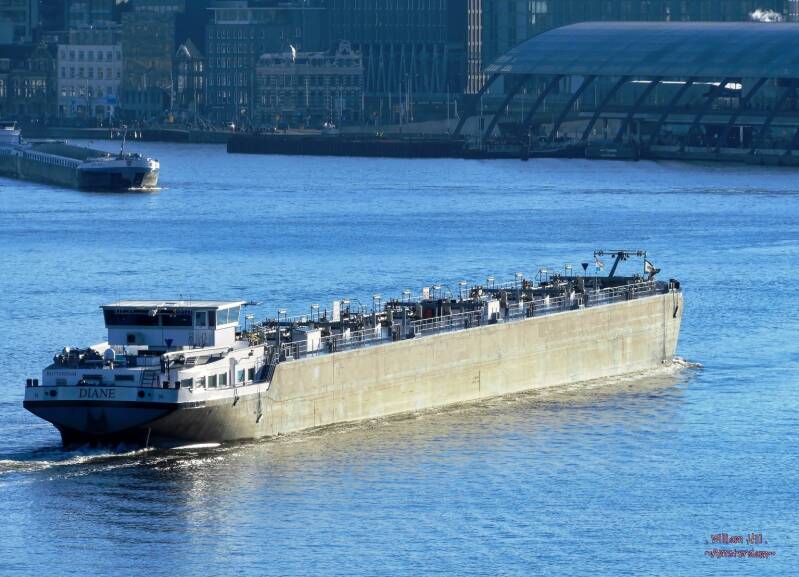 (20.01) - tanker 'Diane'