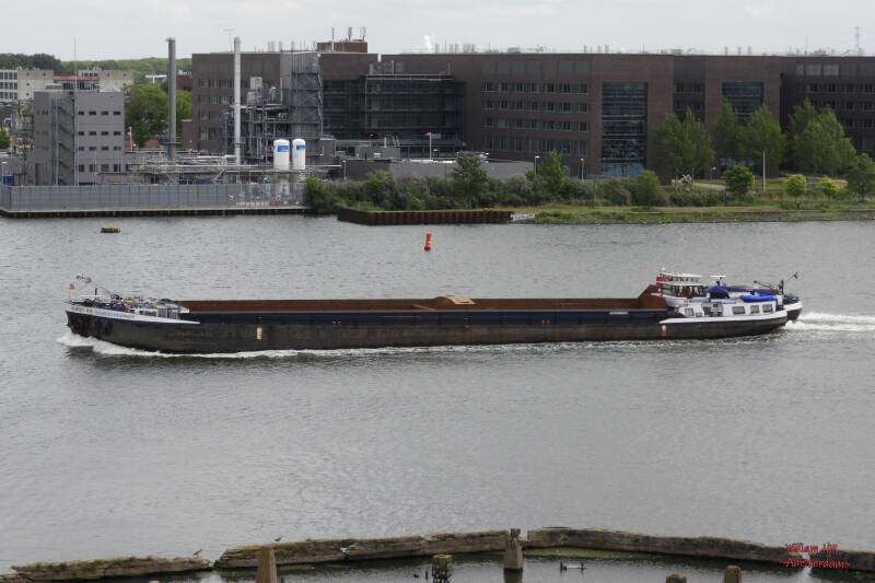 the real metal collector ships, SCHROOTRUNNER 1 + 2