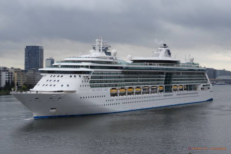 Brilliance of the Seas  (294x37m) 