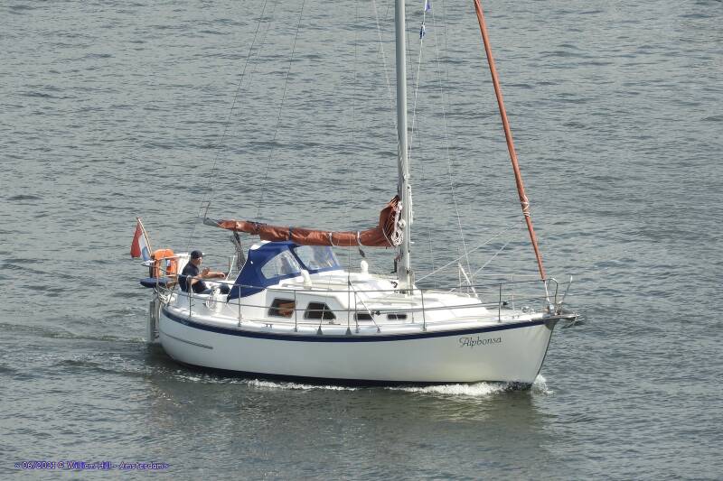 sailboat ALPHONSA