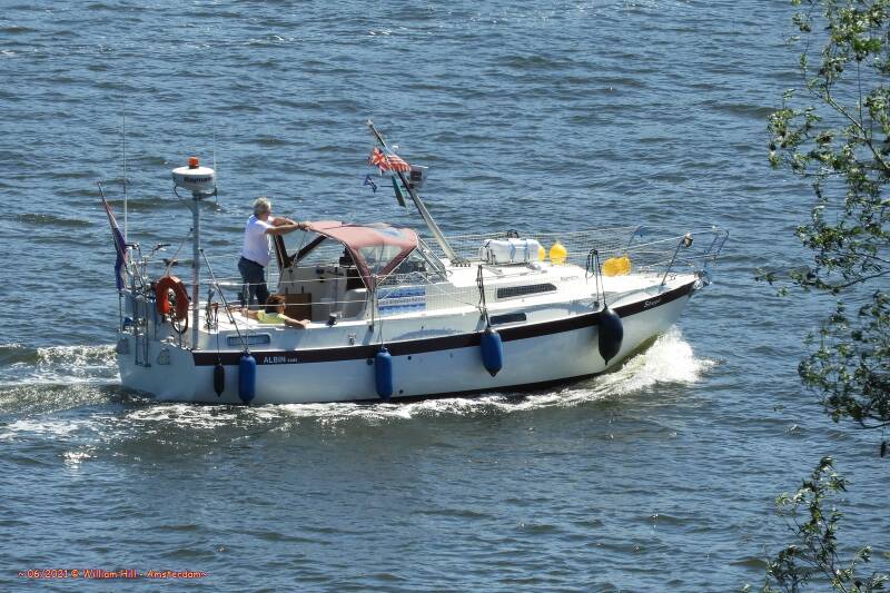 pleasureboat SILVERPIT