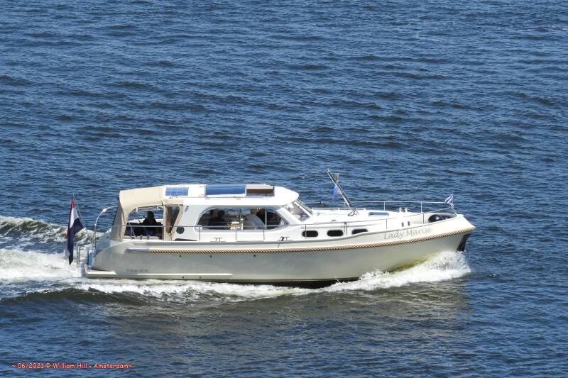 pleasureboat LADY MARISE