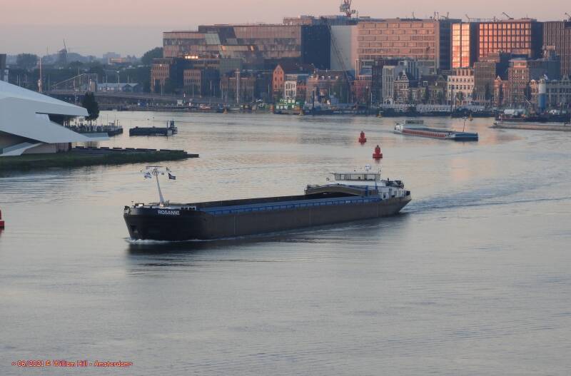 morning at IJ at: 5:28 with ROSANNE and BATOUWE