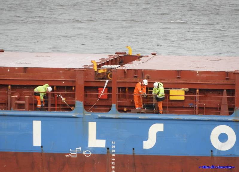 up with the ropeladder