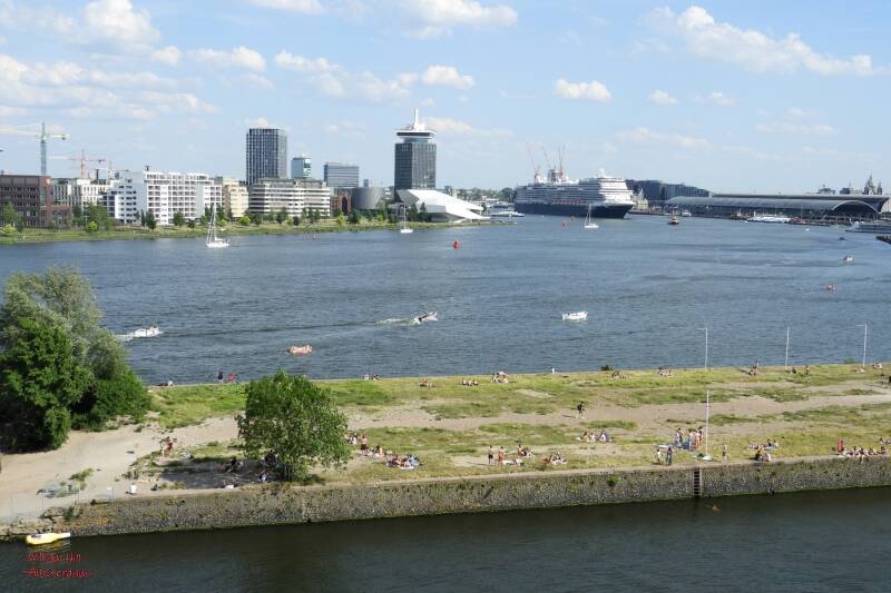 (2) - NIEUW STATENDAM departing