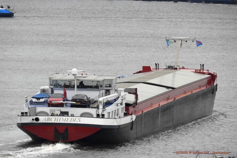 cargo ARCHIMEDES taking a short cut