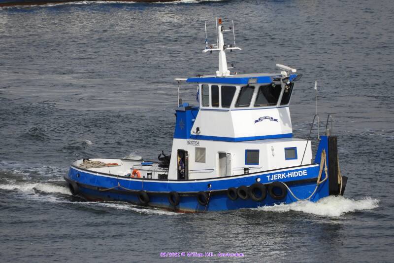 21) tug TJERK-HIDDE