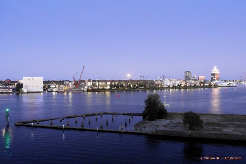 Evening, time for the moon