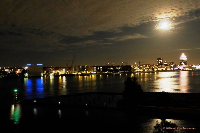 nice evening at 22:10