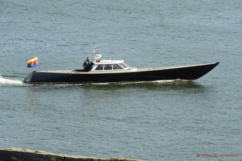 pleasureboat CONCEPT ZEENAALD