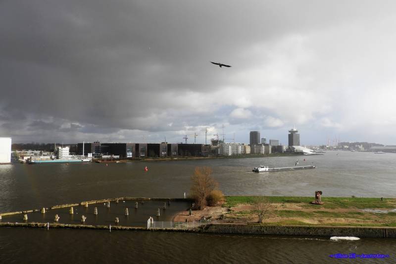 and overthere is it dry and sunny