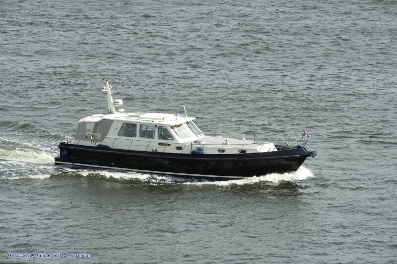 (pleasureboat) ZEEOTTER