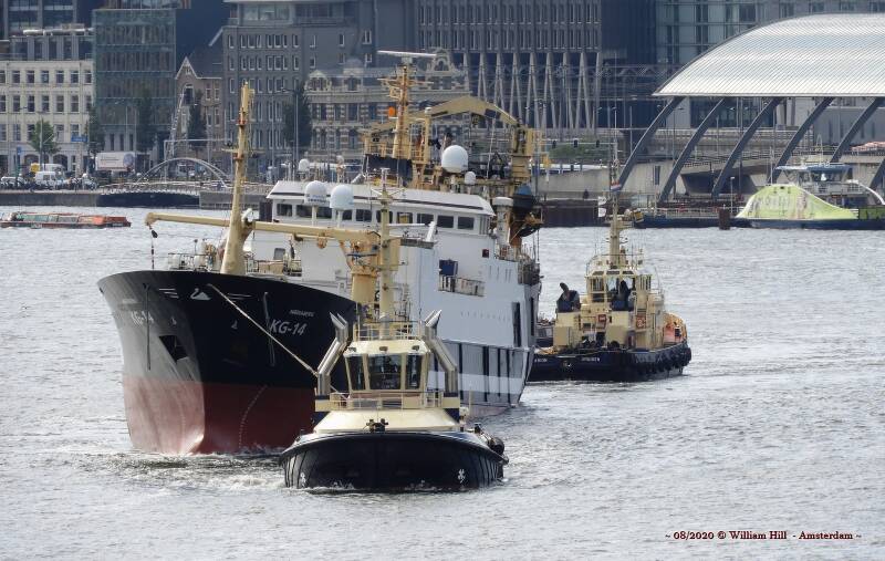 trawler NAERABERG with tugs TELSTAR and ARION