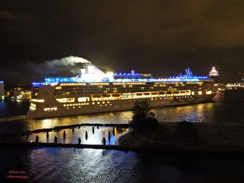 (8) - passengership NORWEGIAN PEARL