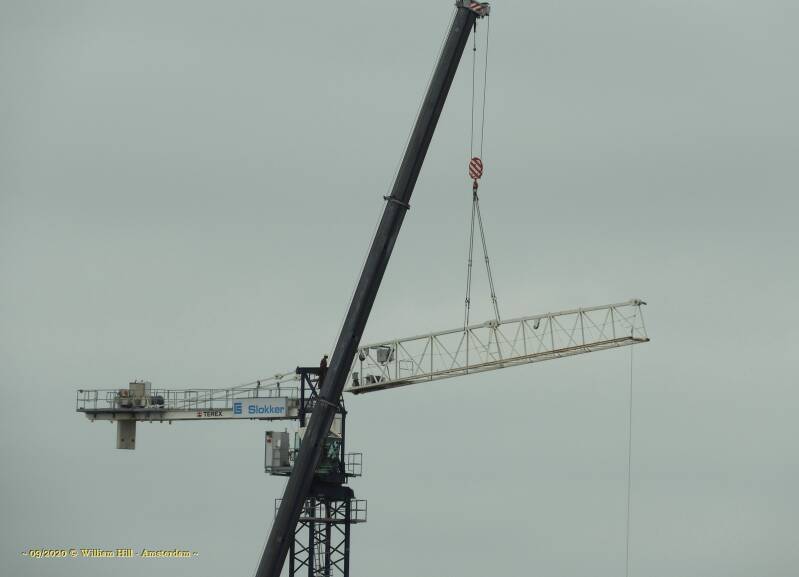 Construction of a construction crane