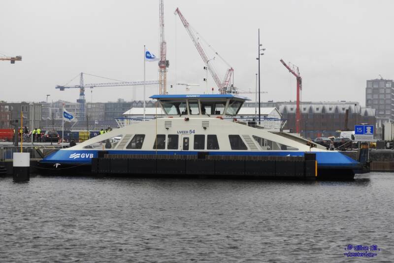 (28) - &#039;IJveer 54&#039; at station &#039;Pontsteiger&#039;